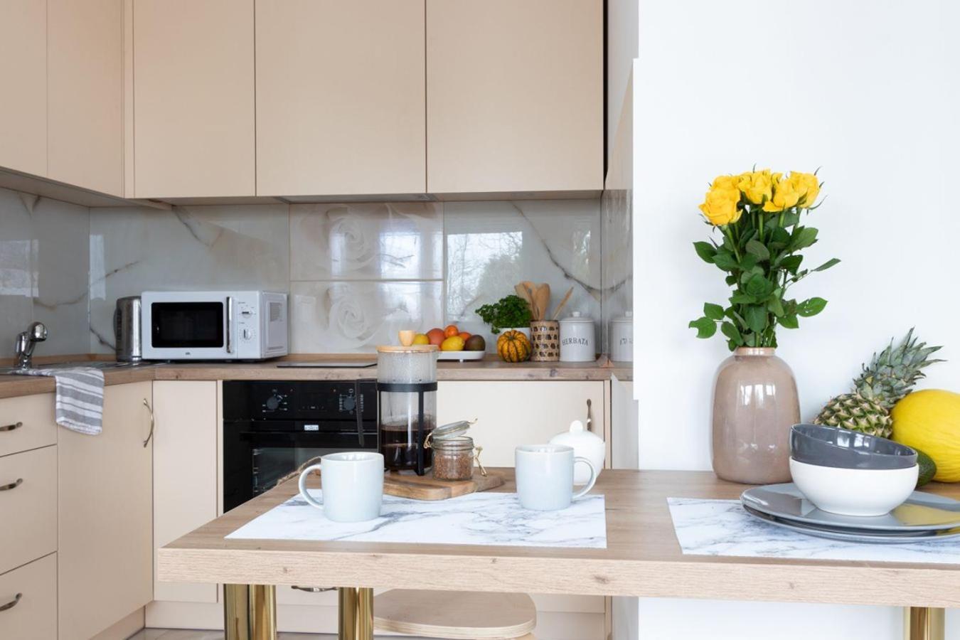 Apartamenty Gorki Male Tuszyn Exteriör bild