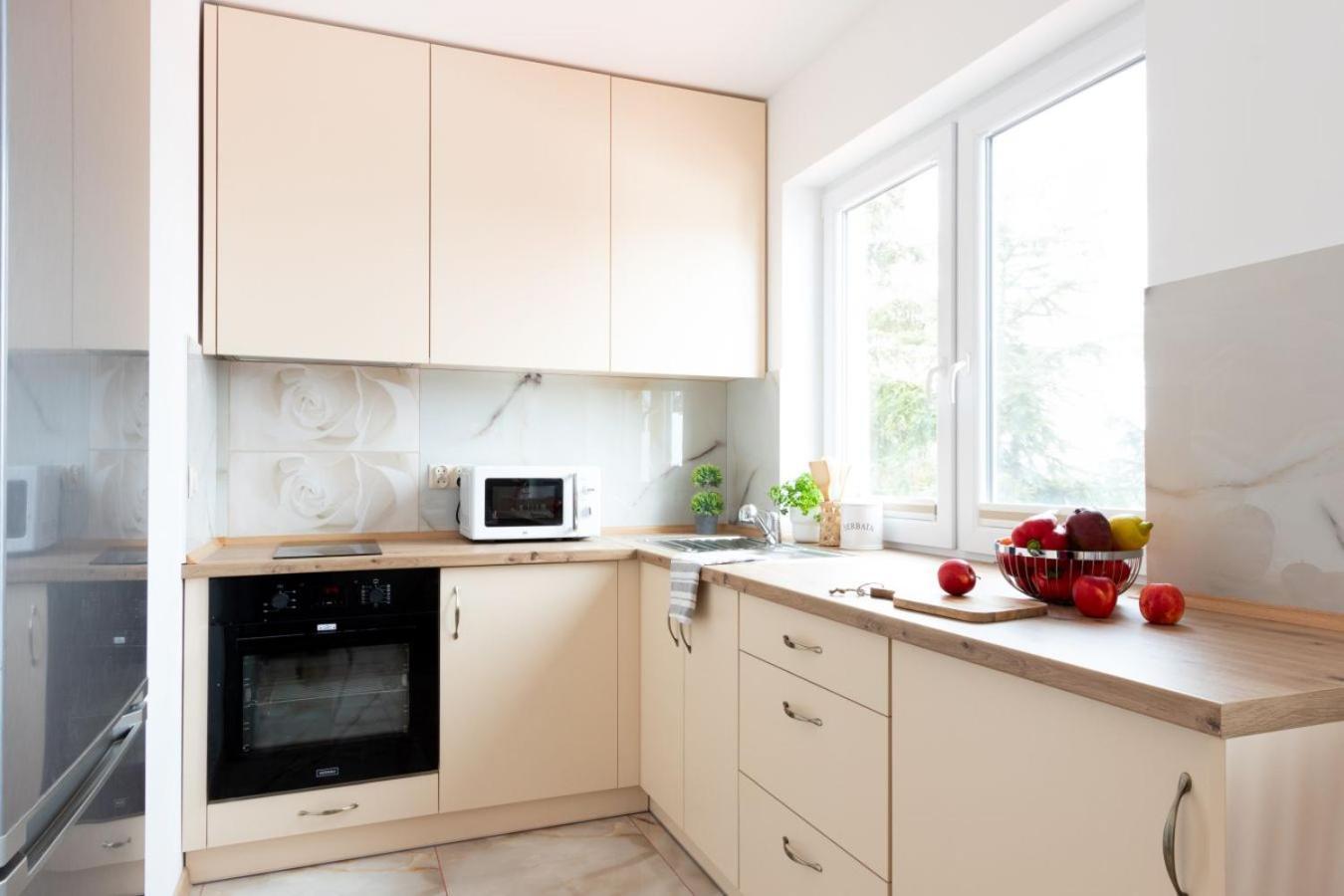 Apartamenty Gorki Male Tuszyn Exteriör bild